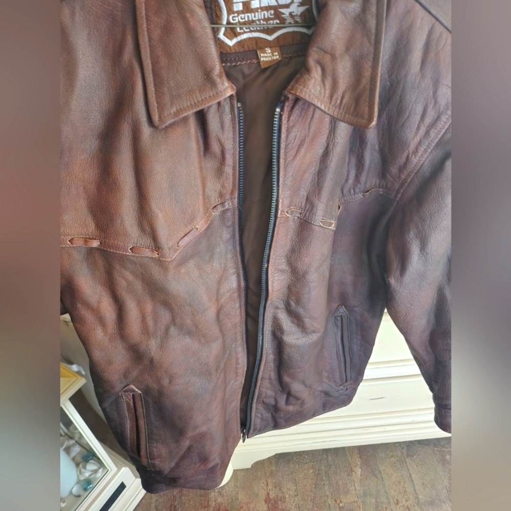 MENS WESTERN   YELLOWSTONE  LOOK LEATHER JACKET Size S